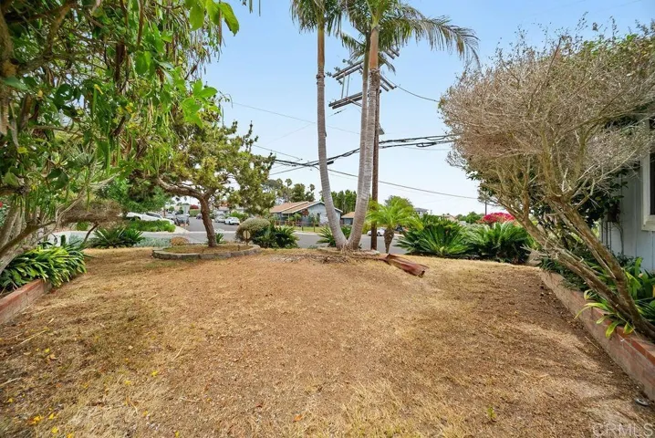 880 Tarento Drive, Point Loma, California 92106