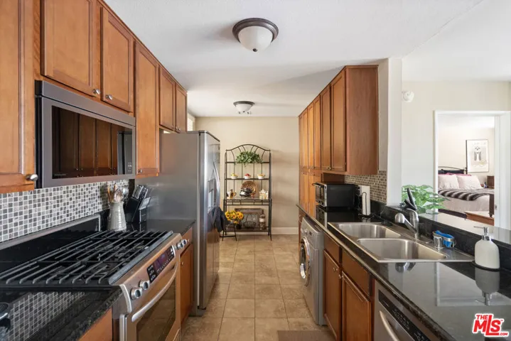 1430 Colby Avenue 102, Los Angeles, California 90025
