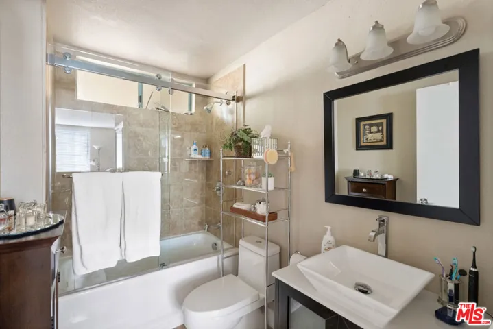 1430 Colby Avenue 102, Los Angeles, California 90025