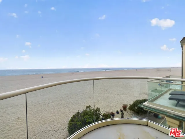 4015 Ocean Drive, Oxnard, California 93035