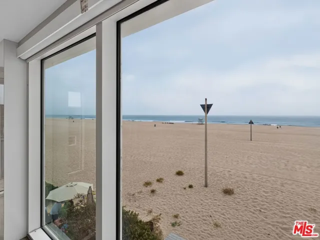 4015 Ocean Drive, Oxnard, California 93035