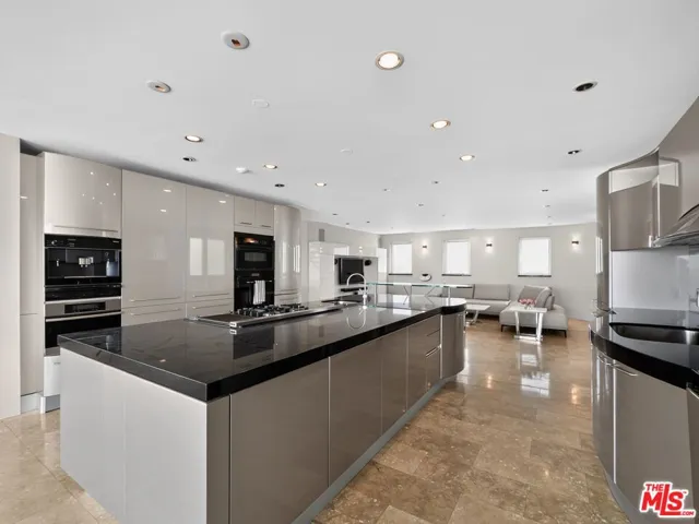 4015 Ocean Drive, Oxnard, California 93035