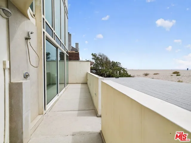 4015 Ocean Drive, Oxnard, California 93035
