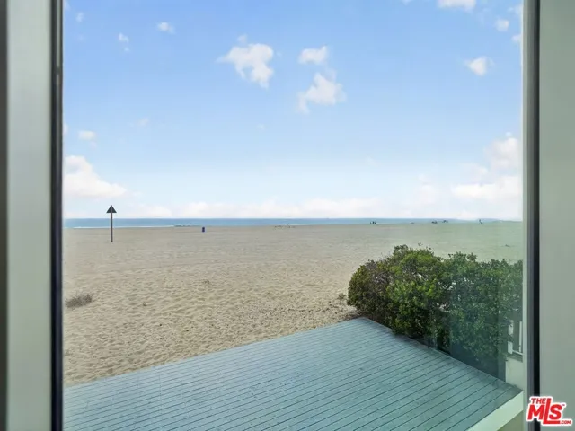 4015 Ocean Drive, Oxnard, California 93035
