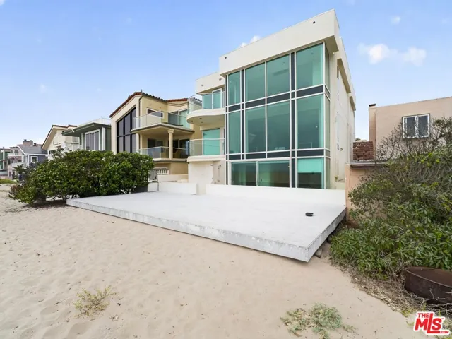 4015 Ocean Drive, Oxnard, California 93035