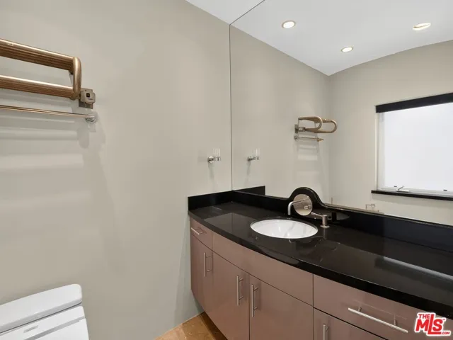4015 Ocean Drive, Oxnard, California 93035