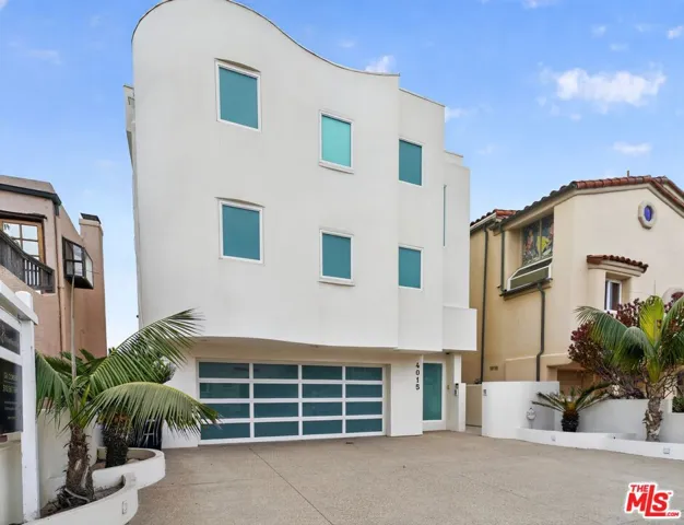 4015 Ocean Drive, Oxnard, California 93035
