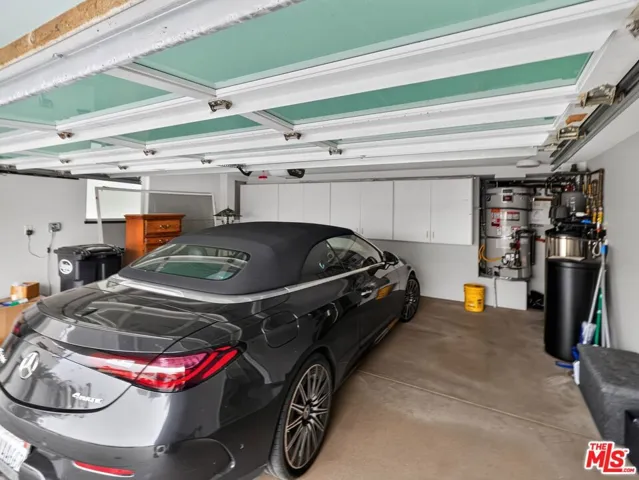 4015 Ocean Drive, Oxnard, California 93035