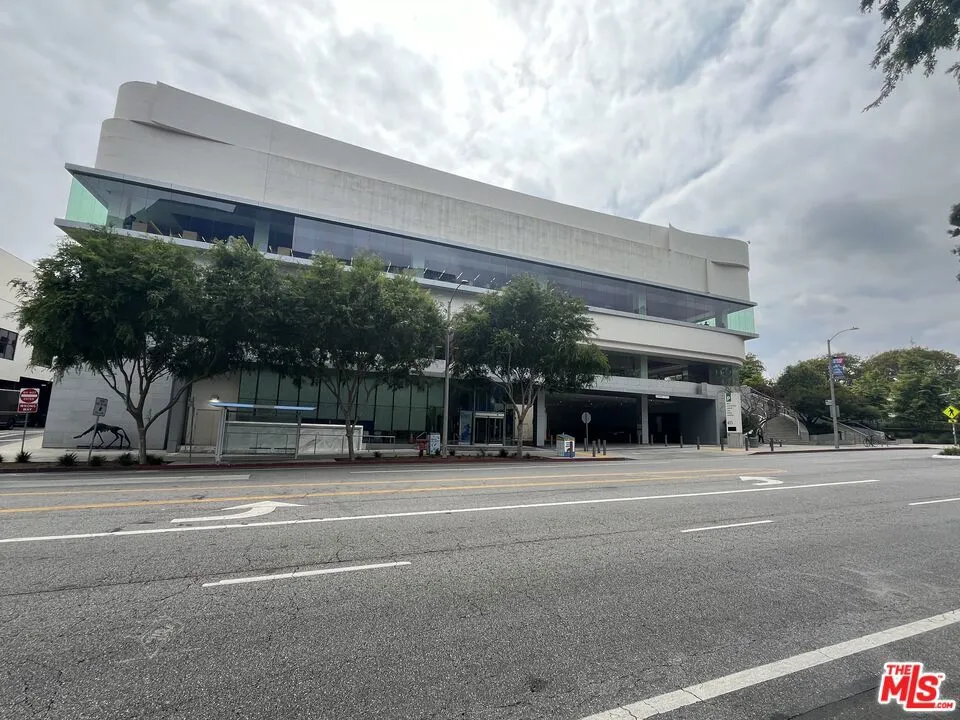 WeHo Library - 2 Blocks