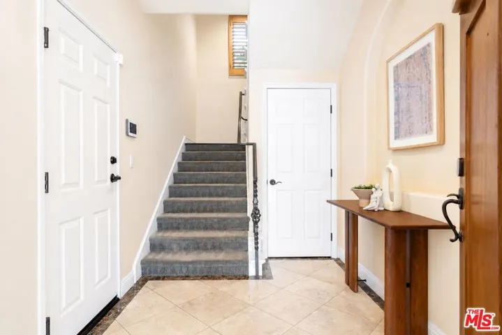 23963 De Ville Way, Malibu, California 90265