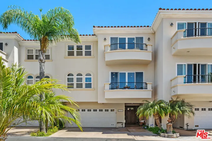 23963 De Ville Way, Malibu, California 90265