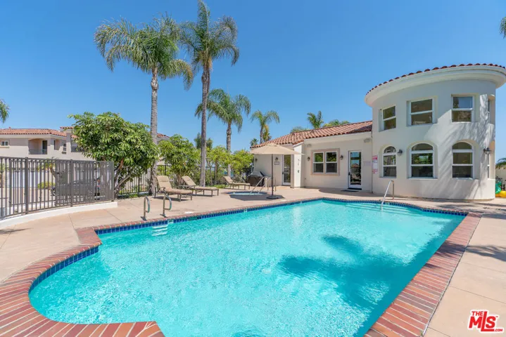 23963 De Ville Way, Malibu, California 90265
