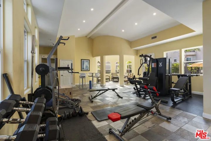 23963 De Ville Way, Malibu, California 90265