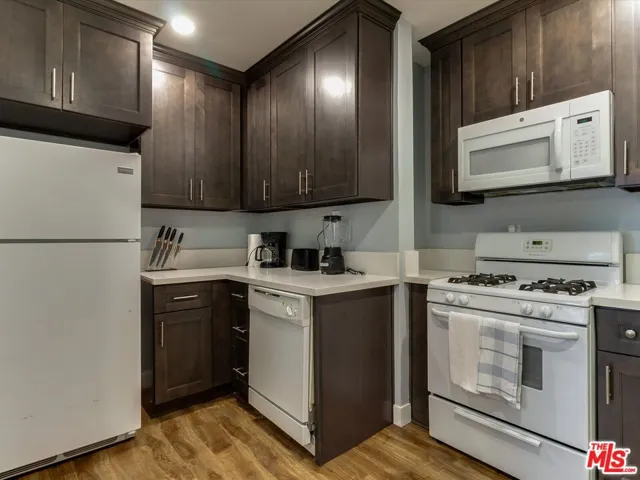 11472 Ventura B, Studio City, California 91604