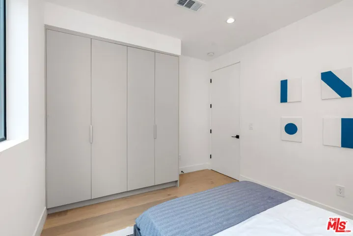 4326 Serene Place 4, Studio City, California 91604