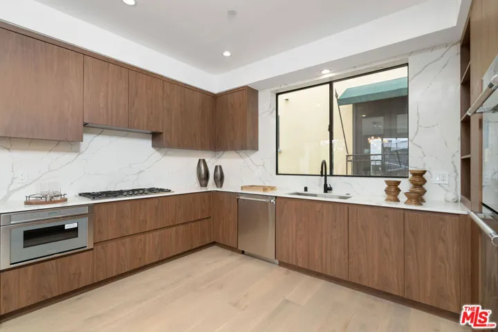 4326 Serene Place 4, Studio City, California 91604