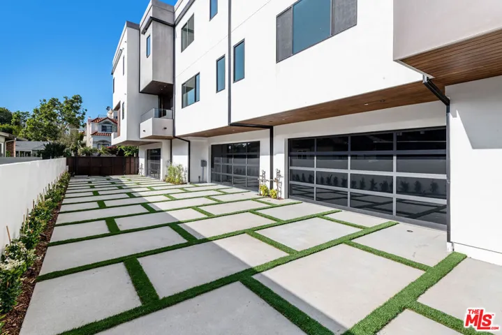 4326 Serene Place 4, Studio City, California 91604