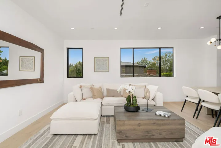 4326 Serene Place 4, Studio City, California 91604