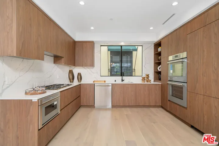 4326 Serene Place 4, Studio City, California 91604