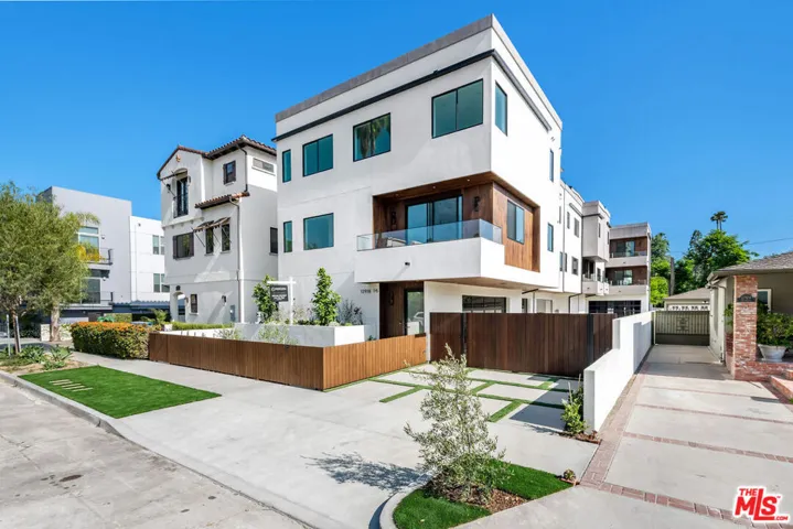 4326 Serene Place 4, Studio City, California 91604