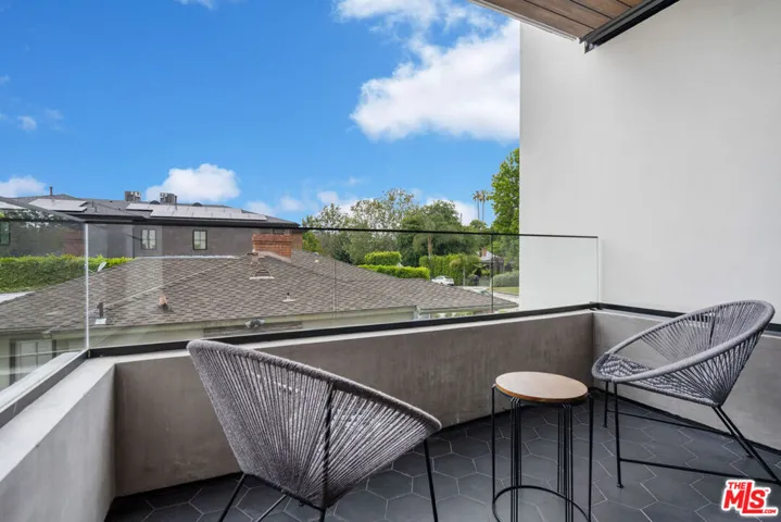 4326 Serene Place 4, Studio City, California 91604