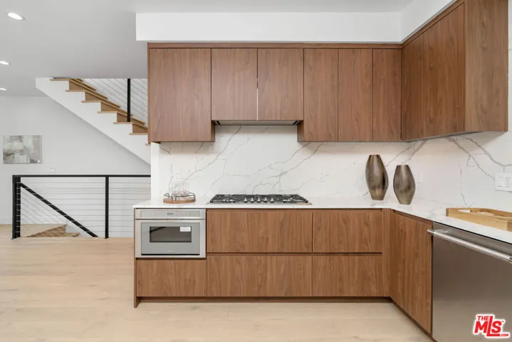4326 Serene Place 4, Studio City, California 91604