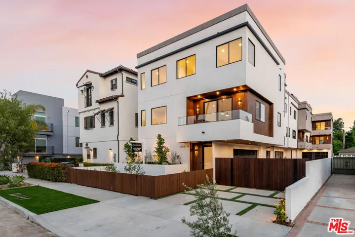 4326 Serene Place 4, Studio City, California 91604