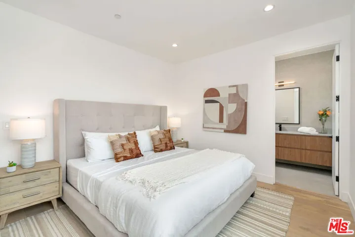 4326 Serene Place 4, Studio City, California 91604