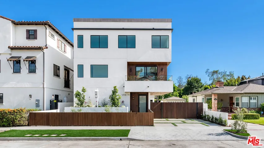 4326 Serene Place 4, Studio City, California 91604