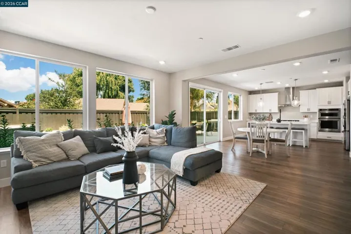 163 Canary Creek Way, Brentwood, California 94513