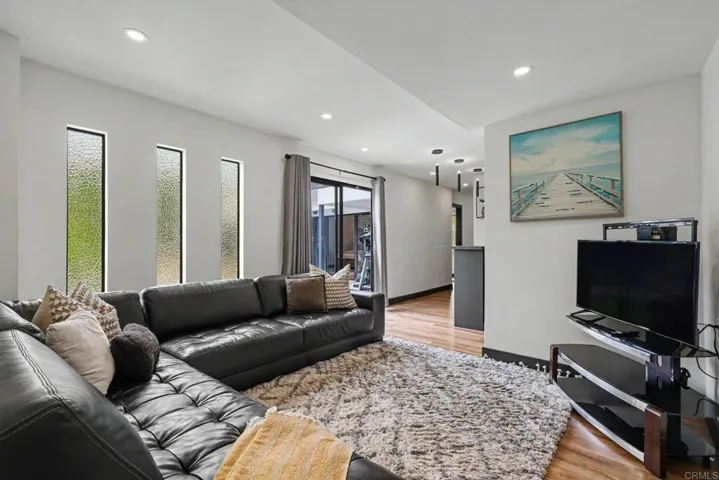 1891 Titus Street, San Diego, California 92110