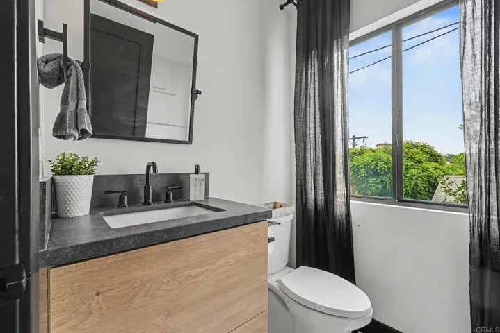 1891 Titus Street, San Diego, California 92110