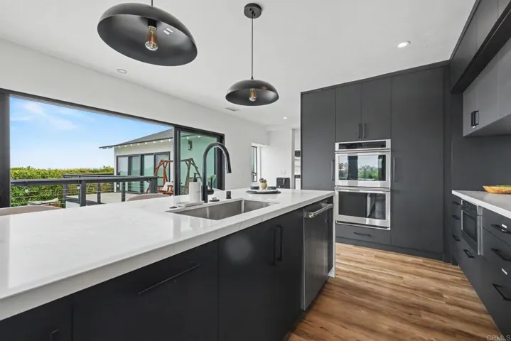 1891 Titus Street, San Diego, California 92110