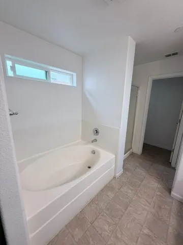 243 Sunburst Street, Los Banos, California 93635