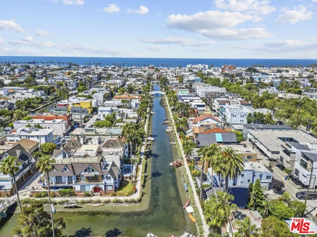 12515 Pacific Avenue 208, Los Angeles, California 90066
