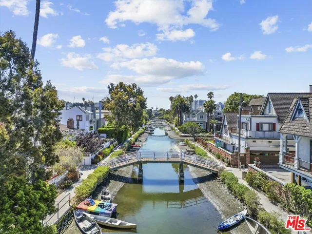 12515 Pacific Avenue 208, Los Angeles, California 90066