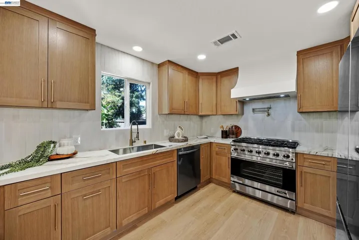 Gourmet Kitchen