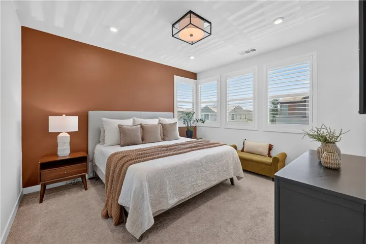 115 Sunstone Place, Rancho Mission Viejo, California 92694