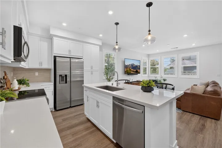115 Sunstone Place, Rancho Mission Viejo, California 92694