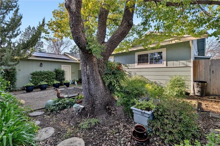 1688 Park View, Chico, California 95926