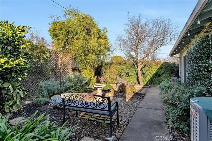 1688 Park View, Chico, California 95926