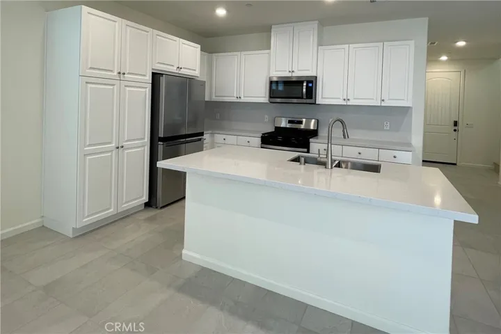 4018 Summer Way, Corona, California 92883