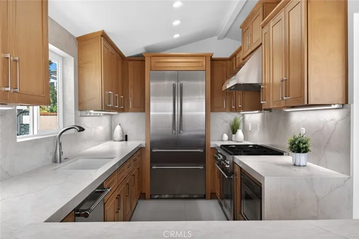 428 Cabrillo, Corona Del Mar, California 92625
