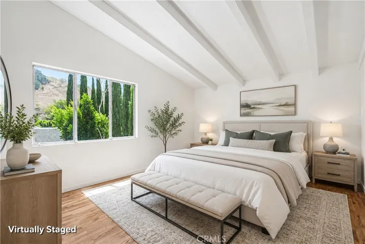 15029 Encanto Drive, Sherman Oaks, California 91403