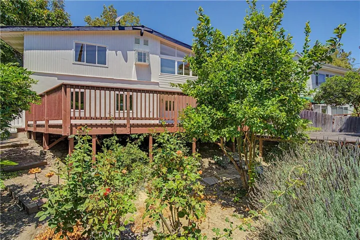 15029 Encanto Drive, Sherman Oaks, California 91403