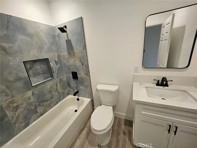 1401 S Rosewood 2, Santa Ana, California 92707