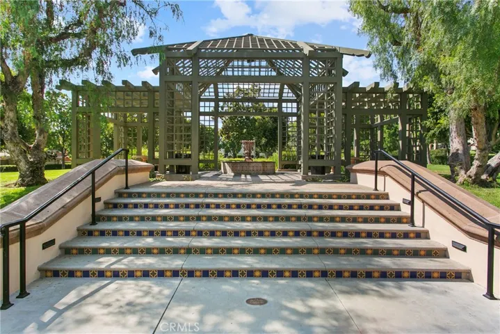 44 Modesto, Irvine, California 92602