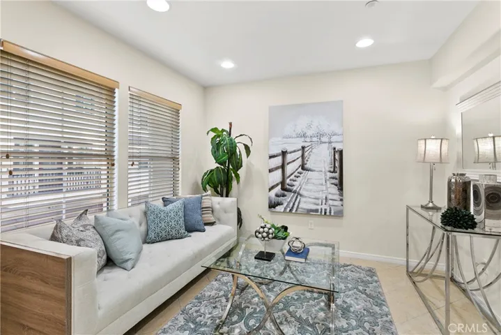 44 Modesto, Irvine, California 92602