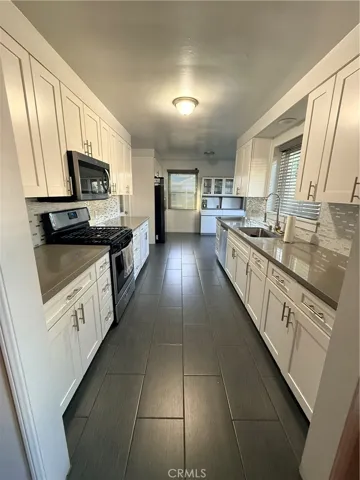 2498 N G St, San Bernardino, California 92405
