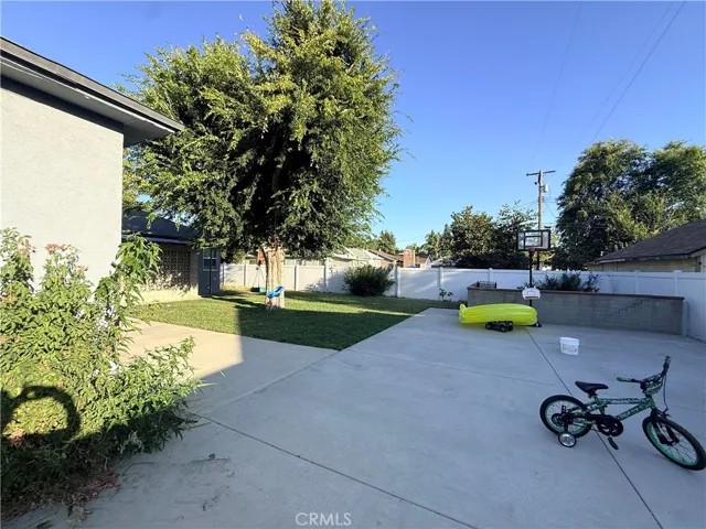 2498 N G St, San Bernardino, California 92405